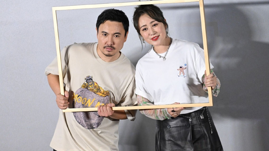 腾叔瘦了!《独行月球》首映 沈腾马丽谈十余年合作感受