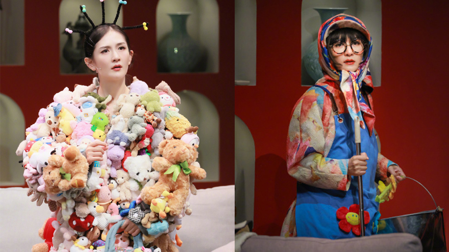 《十三角关系》上海站收官 谢娜晒演出照感谢剧场小伙伴