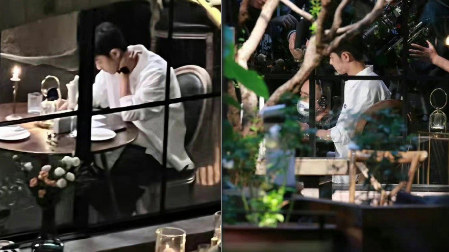 肖战新剧《骄阳伴我》首曝路透 穿白衬衫侧颜养眼