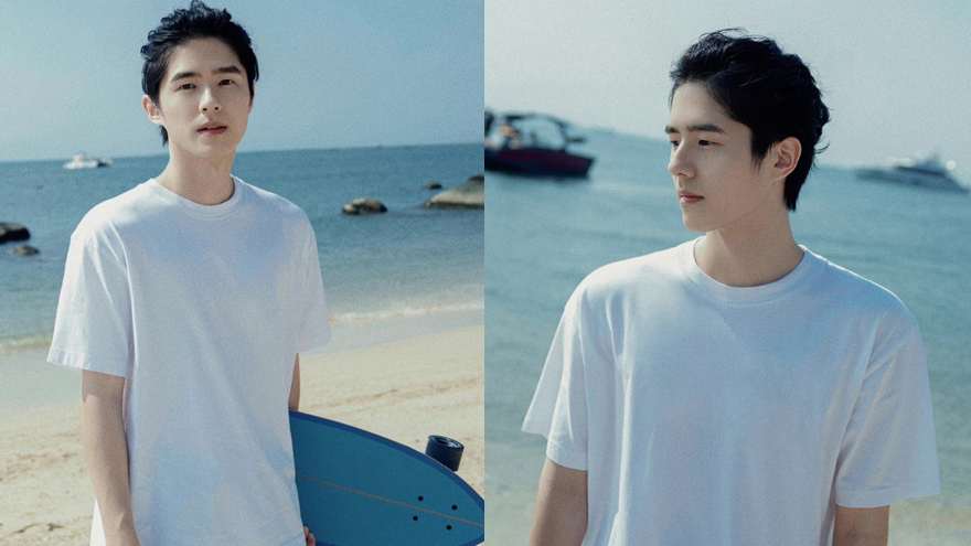 刘昊然25岁海边生日写真 穿白T温柔踏浪闲适自在