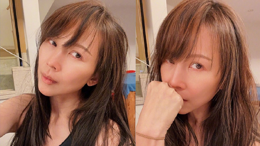 蔡少芬深夜营业晒自拍美照 换新发色长发垂肩眼神勾人