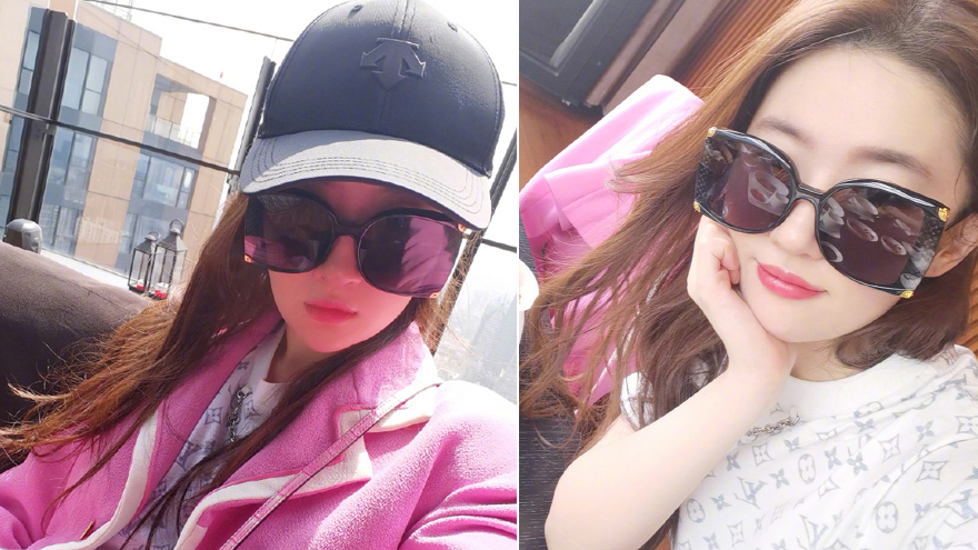 刘亦菲晒四宫格自拍美照 戴墨镜托腮甜笑惬意悠闲
