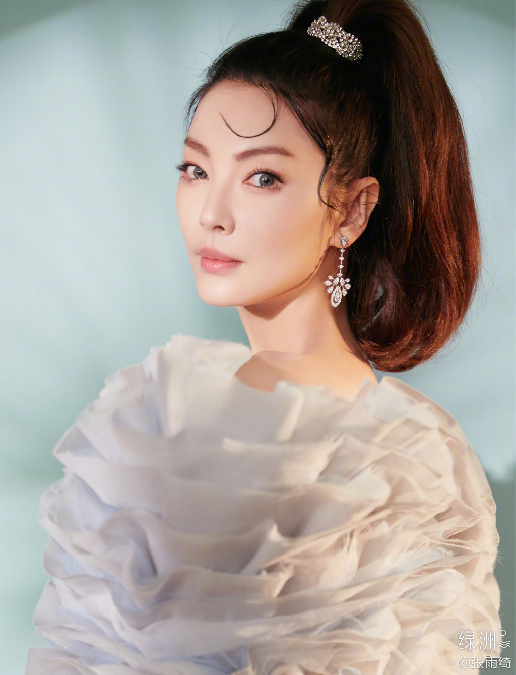 张雨绮微博之夜自带c位真不是故意的