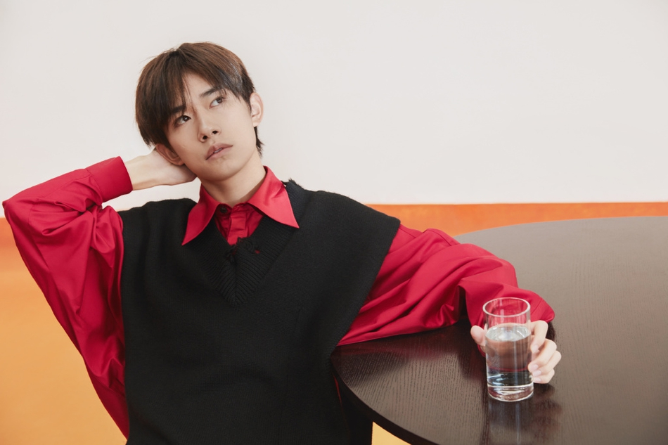 易烊千玺谈感情话题 透露曾有关系很好的女同学