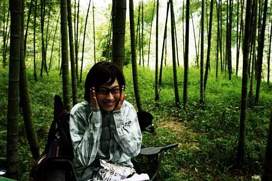 可爱教主杨丞琳饰演视讯女郎小绿,梁洛施则饰演刺青师傅竹子,两