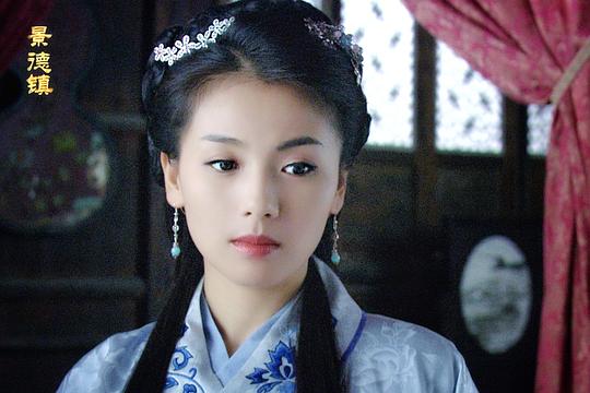 海报剧照剧情:电视剧景德镇讲述明朝初年景德镇大窑头张天三及其父兄