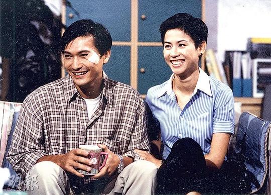 偶然与雄(陈锦鸿饰)相识便成为好友.