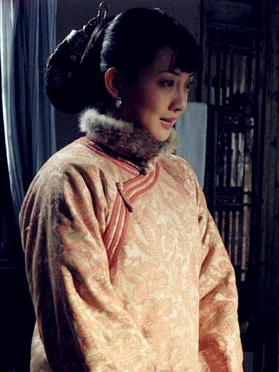 《闯关东》2008年	第24届	中国电视金鹰奖最佳表演艺术男演员奖