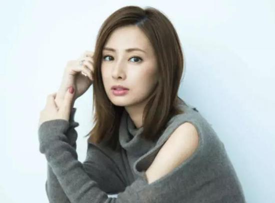 松重丰出道34年首次主演电影应对日本少子化现象 松重丰 北川景子 引田 您怀孕了 新浪娱乐 新浪网 松重丰出道34年首次主演电影应对日本少子化现象 松重丰 北川景子 引田 您怀孕了 新浪娱乐 新浪网