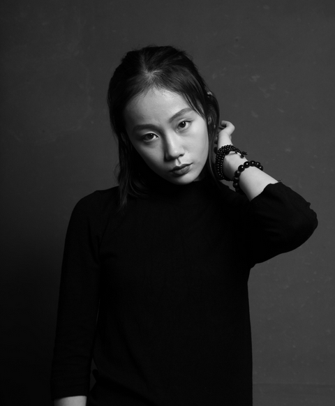 张歆怡因在《金陵十三钗》中饰演孟书娟成名,当年她只有13岁,2015年于