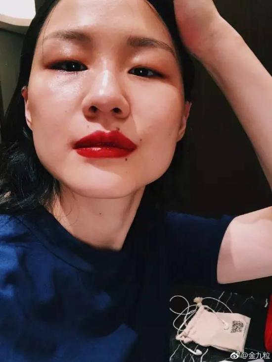 而这个他,就是金靖的男朋友姜钰,同