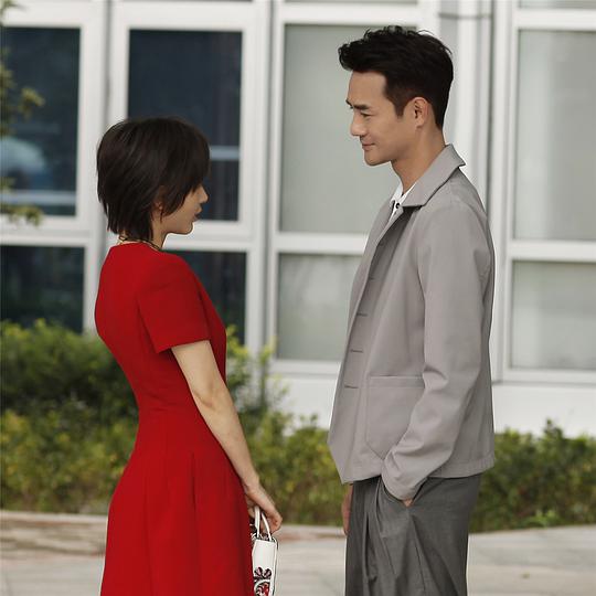 的新问题也接踵而来:安迪(刘涛饰)因包奕凡(杨烁饰)迎来情感的新可能