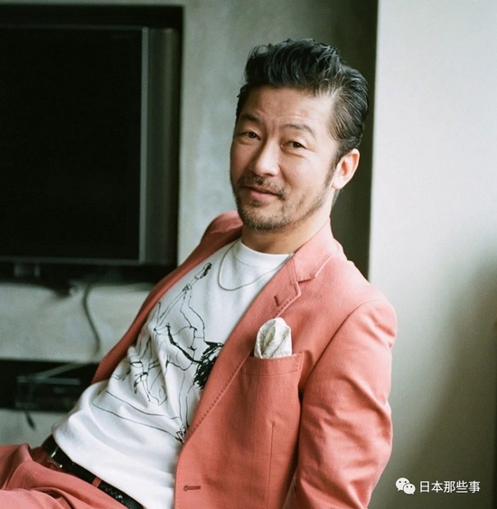 浅野忠信退出事务所独立 或因父亲涉嫌吸毒被捕