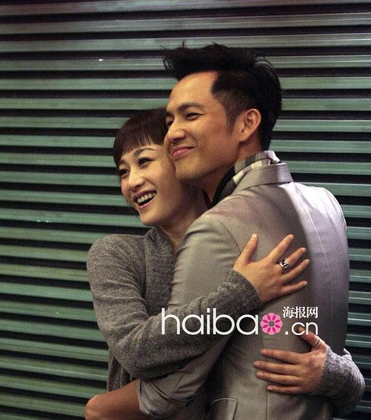 相关视频幕后花絮钟汉良拍摄扇李小冉耳光的戏时,太过入戏,在场人员