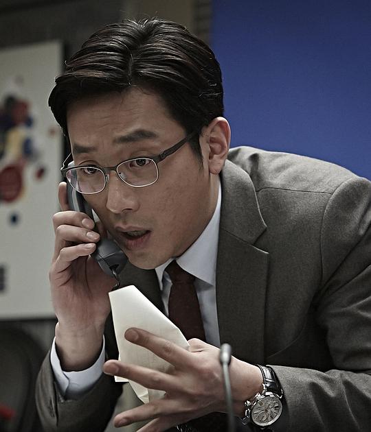 奖项第34届 (2013)韩国电影青龙奖blue dragon awards最佳新人导演奖