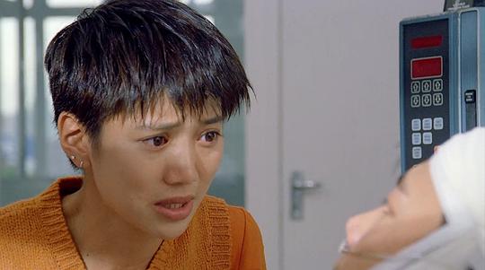 技艺后,熟练掌控一切千门技巧,加上与靳能的女儿靳轻(梁咏琪)情投意合