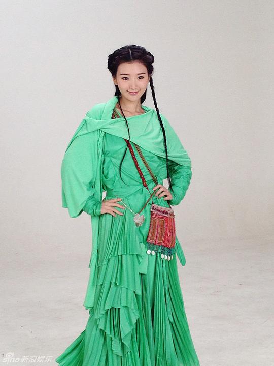 将拍 选女主拒绝人工美女幕后花絮金铭在该剧中出演"天山童姥",在拍摄