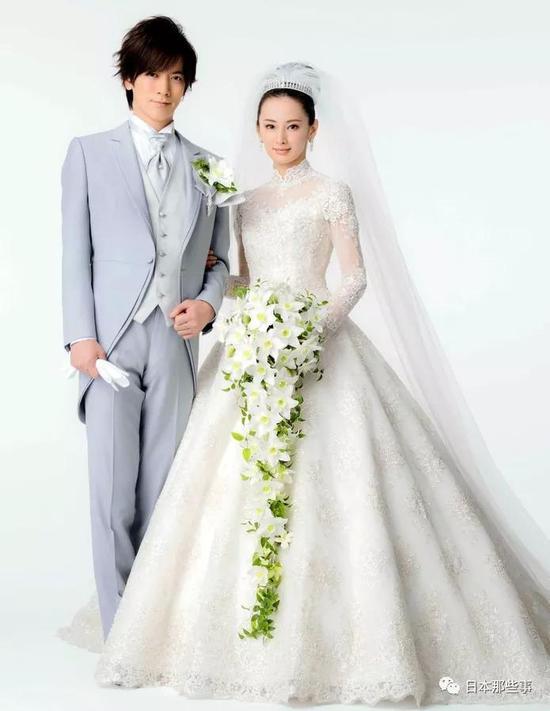 安藤樱柄本佑夫妻档接连获奖可谓是强强联合 手机新浪网