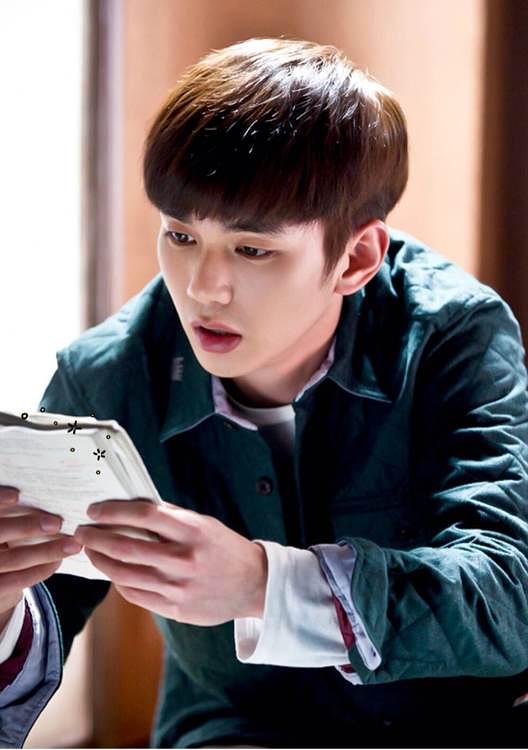 0分剧情:患有记忆过剩症候群的徐振宇(俞承豪饰),虽然在别人眼里是