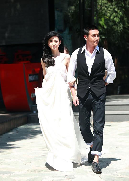 伤感的爱情故事,陆毅扮演的 轮船修理工程师在大学时爱上了同学景甜