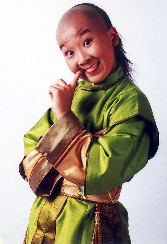 幕后花絮云集了曾志伟,吴孟达,张默等众多明星的电视剧《少年大钦差》