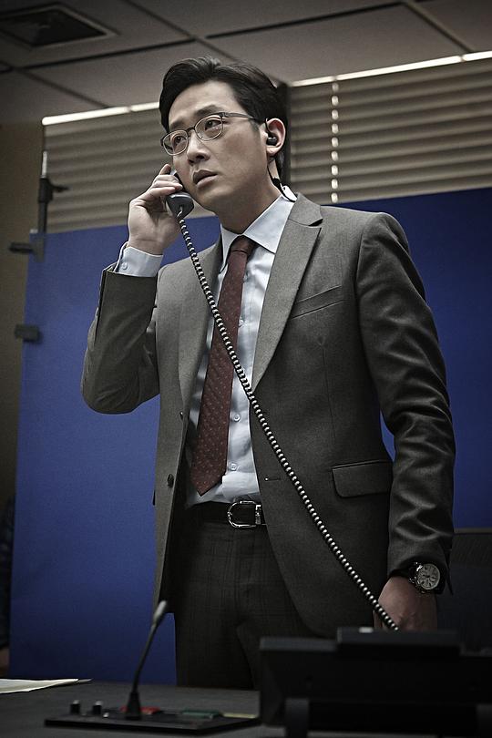 奖项第34届 (2013)韩国电影青龙奖blue dragon awards最佳新人导演奖