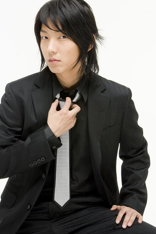 幕后花絮本剧由《豪杰春香》的编剧洪氏姐妹执笔,并邀得在豪剧饰演