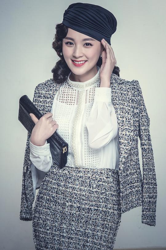 海报剧照剧情:抗战时期的上海,进步女青年韩疏影被婶婶陷害,被迫嫁给