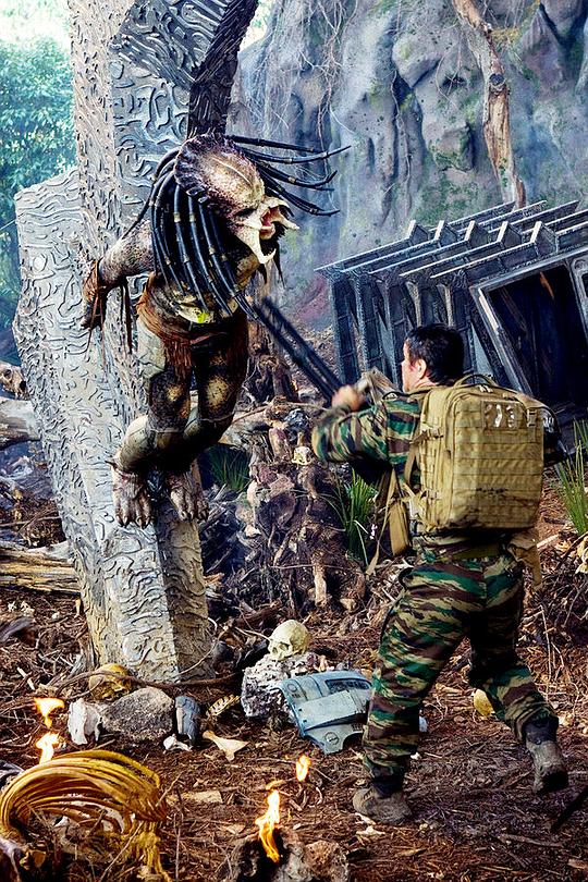 新铁血战士资料页_娱乐资料库_新浪娱乐_新浪网