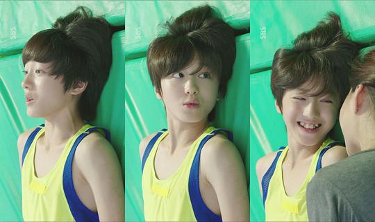 海报剧照剧情:韩国人气跳高选手姜泰俊(崔珉豪 饰),因为腿伤未愈而