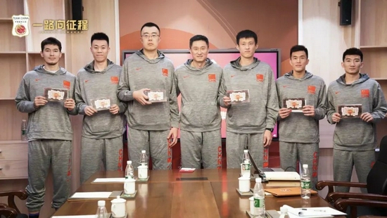 郭艾伦周琦就曾参加综艺道歉:国家队荣誉高于一切 郭艾伦周琦就曾参加综艺道歉:国家队荣誉高于一切