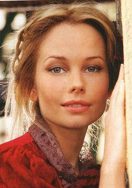 摩羯座出生日期:1998-1-13国籍:俄罗斯职业:演员性别:女艾莲娜-安身高