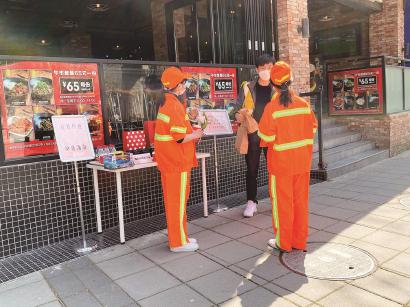 镜头外爱心传递 沪剧人拍摄战疫三部曲