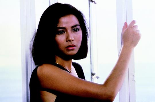 舞蹈教师雪儿(钟楚红)年青慧美,敢爱敢恨,被富商…更多>首播时间:1984