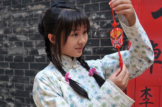 尔玛依娜资料页_娱乐资料库_新浪娱乐_新浪网