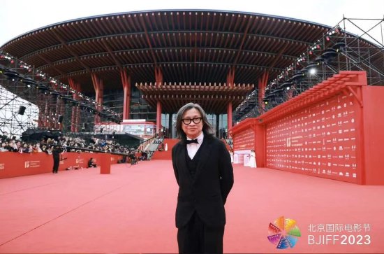 外资疯狂扫货，说他们做空？我查了数据发现全是假的。