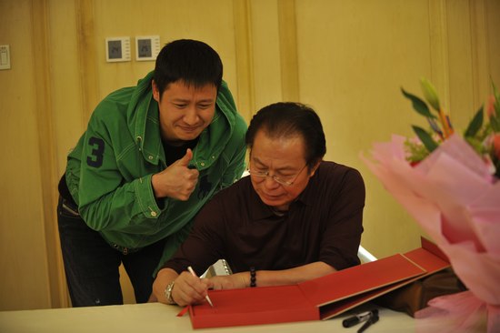 王海涛今年四十一					   					   					   		