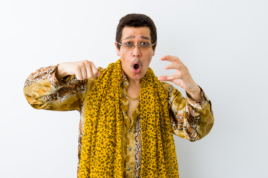 搞笑艺人piko太郎确诊新冠居家疗养称最担心家人