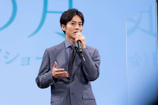 松坂桃李出席 流浪之月 试映会感谢树木希林 日韩电影资讯 山东热线