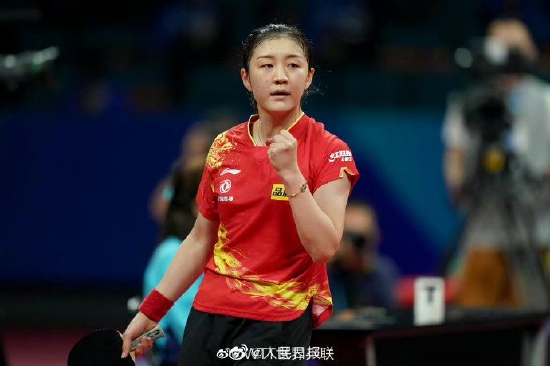 黄晓明发文庆祝国乒女团夺冠：中国队就是最棒的