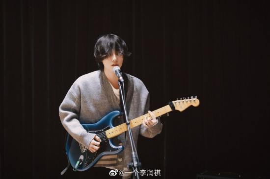 气运联盟李润祺发文承认与&ldquo;祖师妹&rdquo;是恋人关系