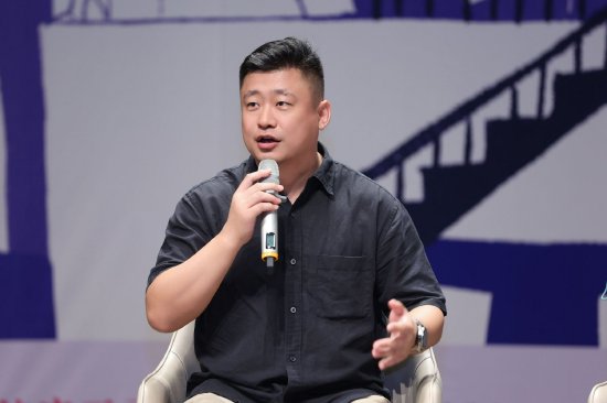 外资疯狂扫货，说他们做空？我查了数据发现全是假的。