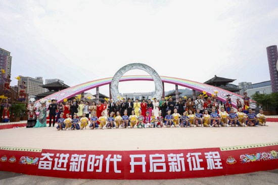 五一首日黄石多个景区迎来客流高峰