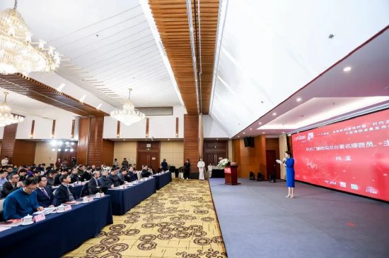 洗娃娃洗出百万粉？别被“解压”忽悠瘸了！