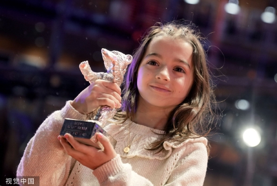 9岁的索菲亚·奥特罗获最佳主角奖