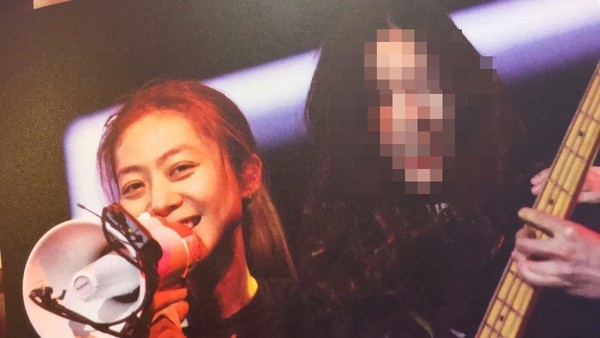 陈绮贞御用“贝斯女王”染毒被捕