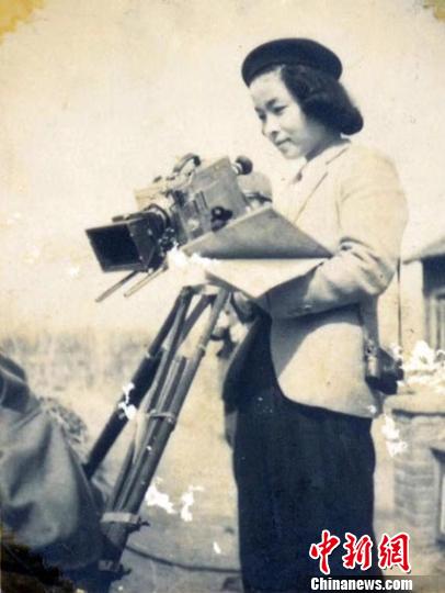 年轻时的岸富美子