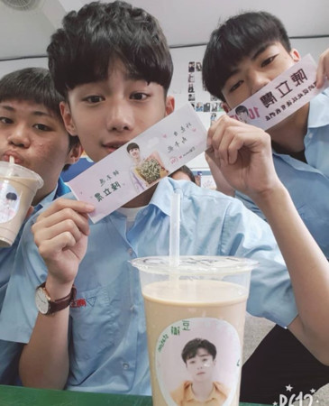 恭喜学长顺利出道