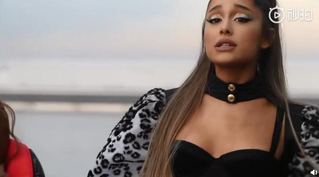 a妹与好友victoria monet发布《monopoly》mv