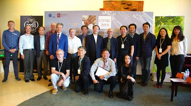 第四届《中国国际提琴及琴弓制作比赛》专家、评委、嘉宾合影